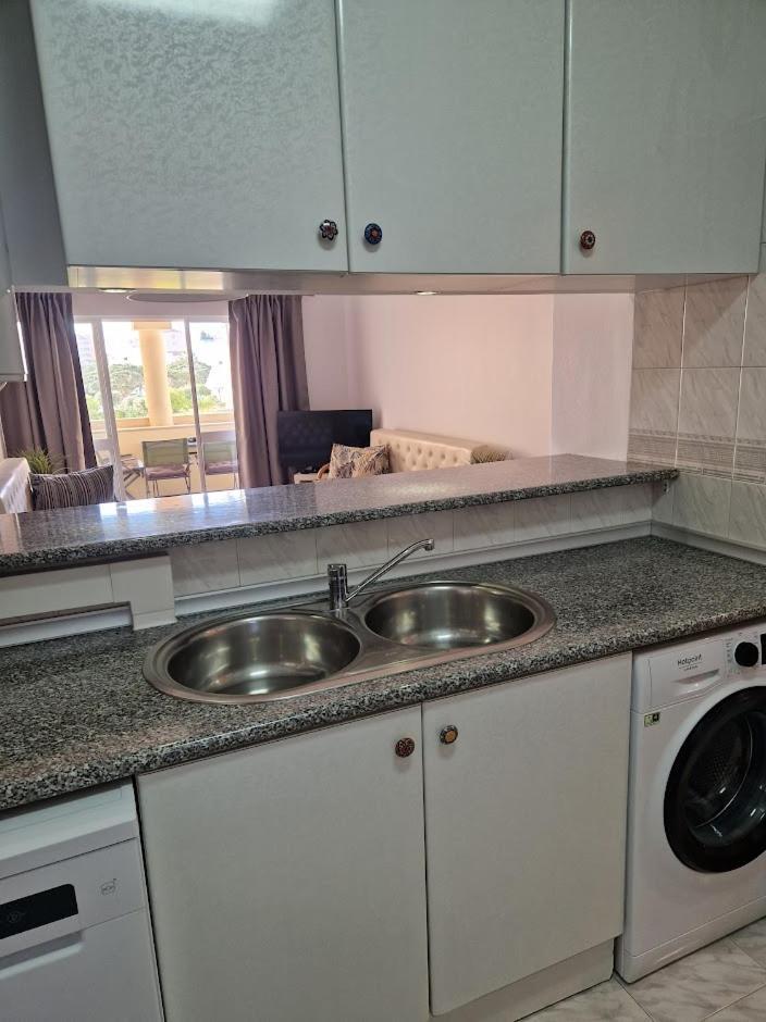 Apartamento T2 Palmeira Gale-Praia Da Gale Guia  Buitenkant foto