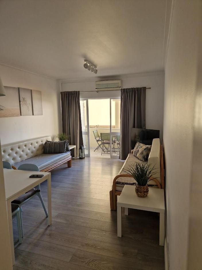 Apartamento T2 Palmeira Gale-Praia Da Gale Guia  Buitenkant foto